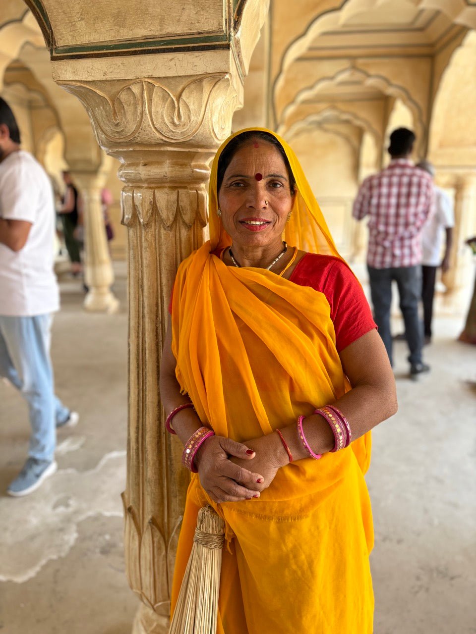 A Beginner's Guide to Experiencing the Vibrant Culture of India - Sustainable Ways to Engage with Indian Culture