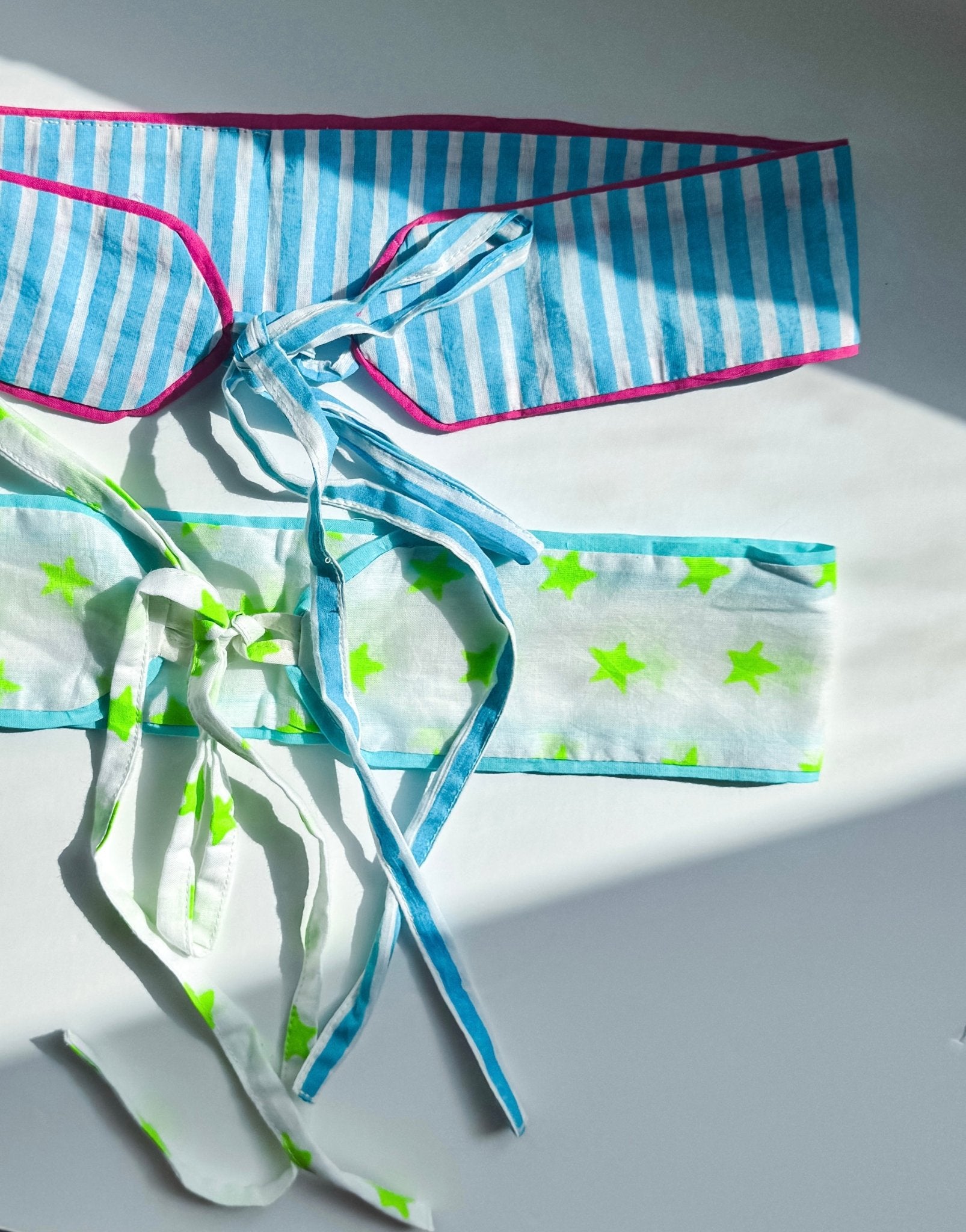 The Caroline Belt - Bombaby