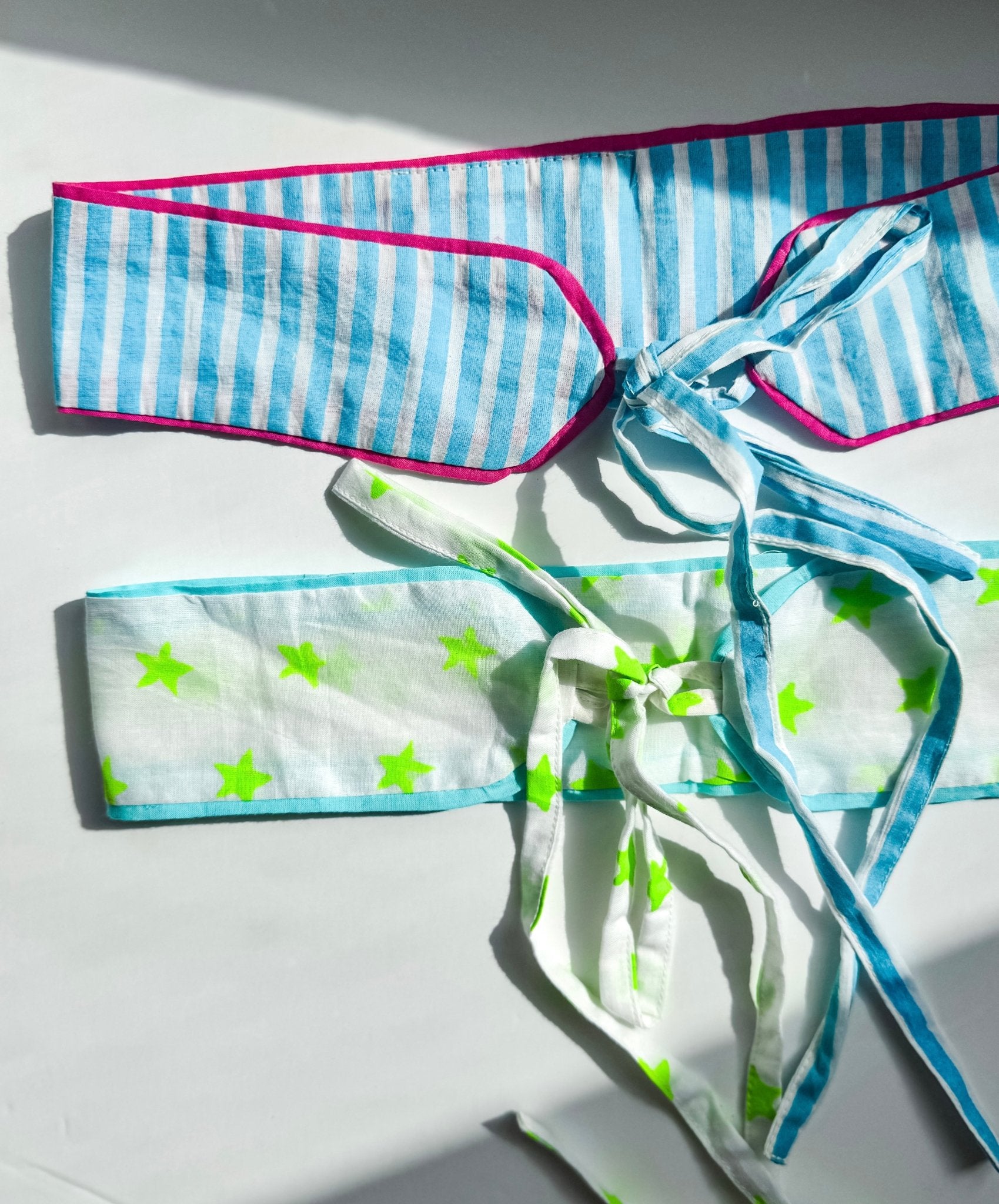 The Caroline Belt - Bombaby