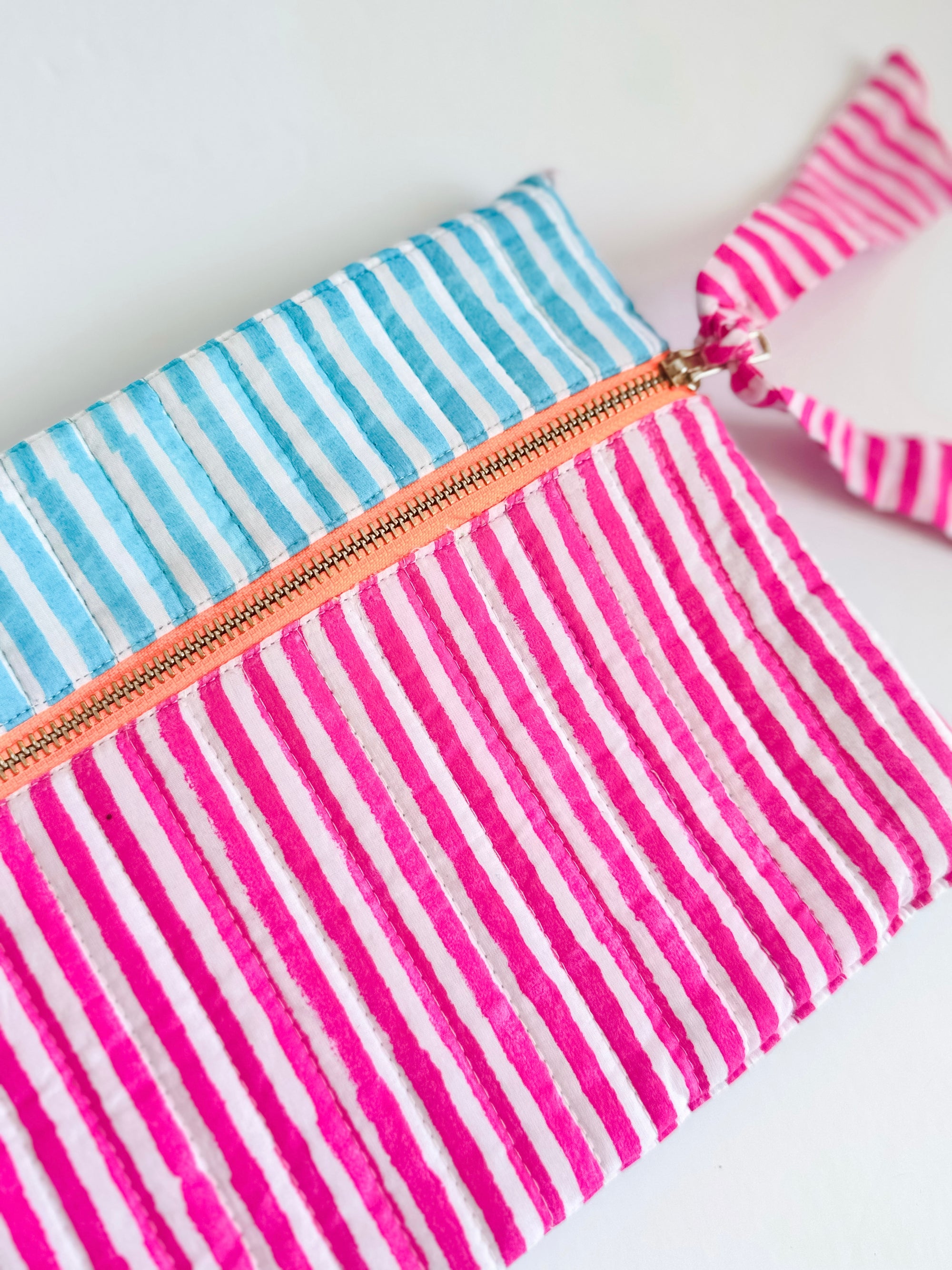 Jet Set Travel Wallet