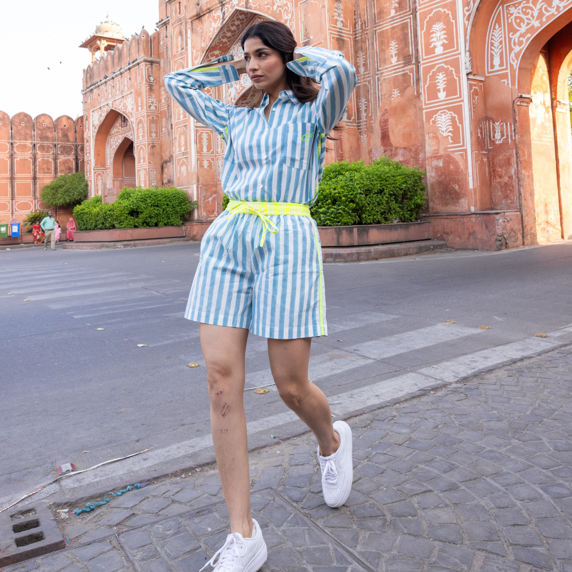 The Pop Shorts | Mykonos Blue