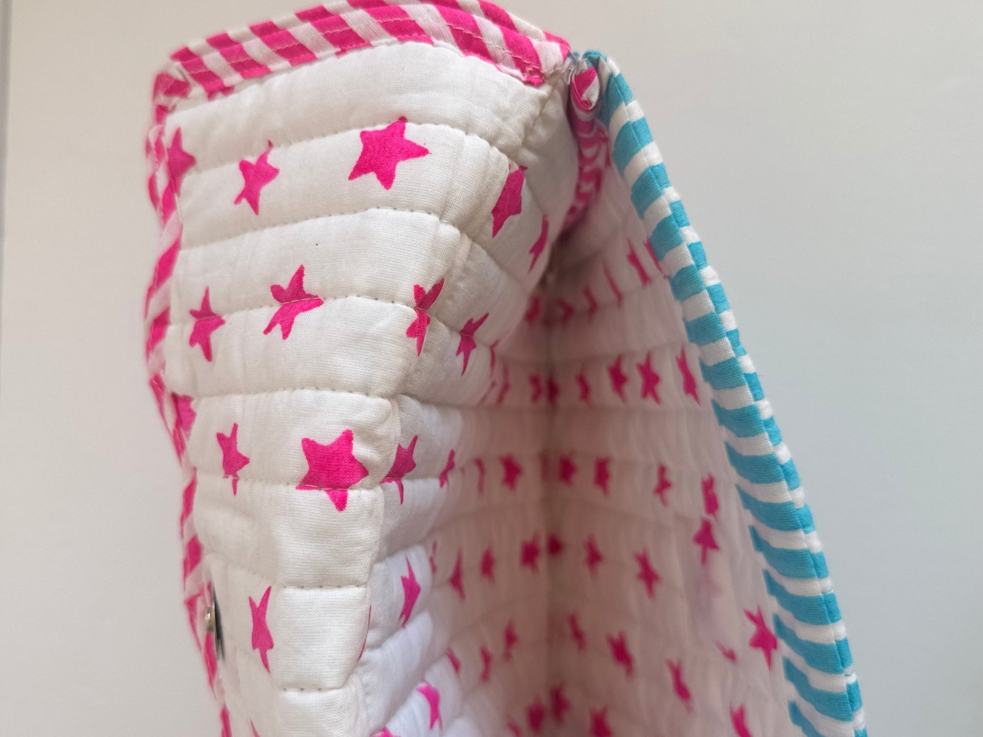 Jet Set Travel Wallet - Bombaby