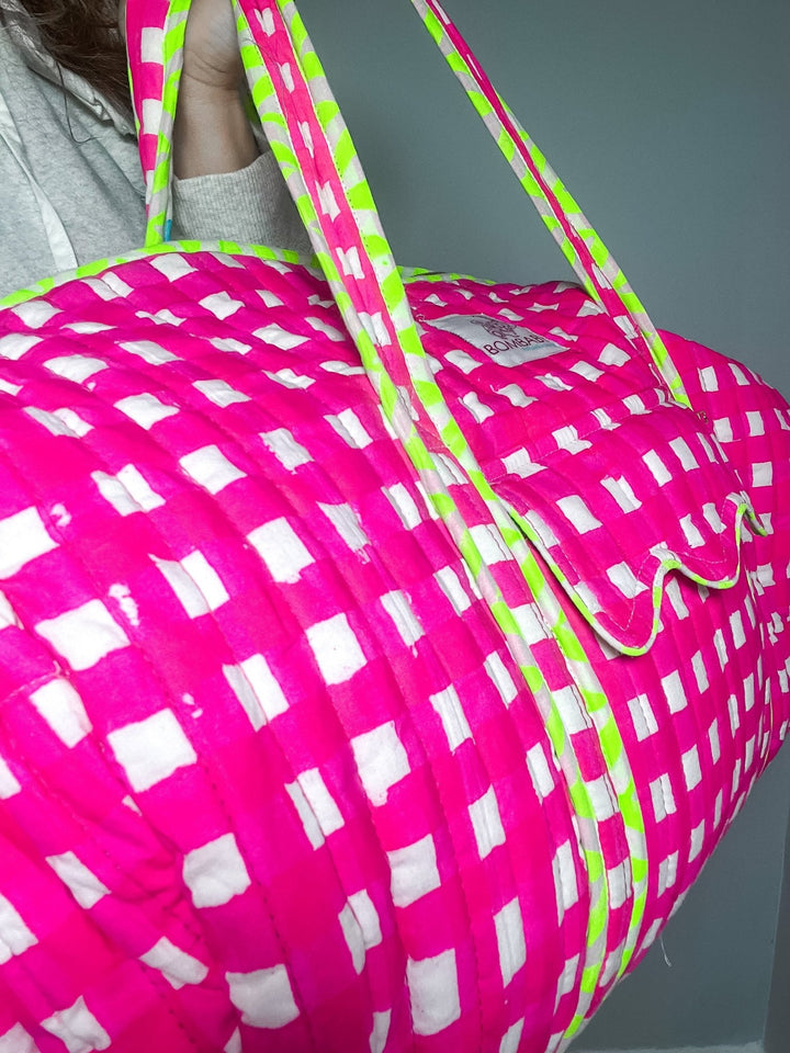 Neon Pink Check | Quilted Weekend Bag - Bombaby