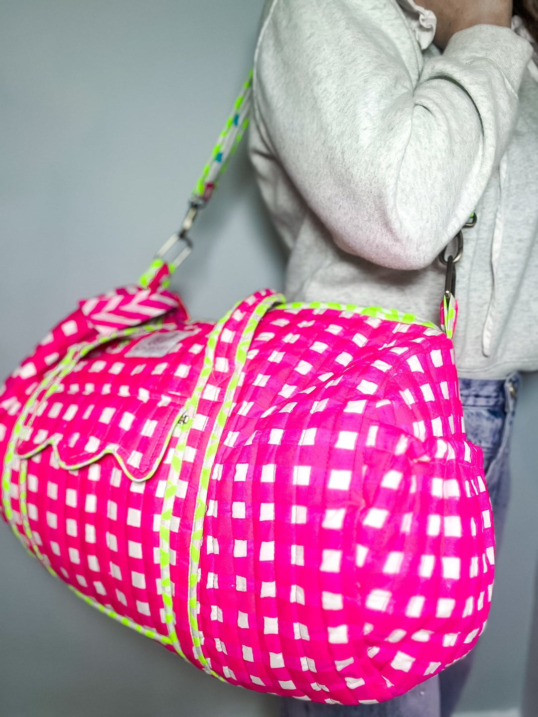 Neon Pink Check | Quilted Weekend Bag - Bombaby