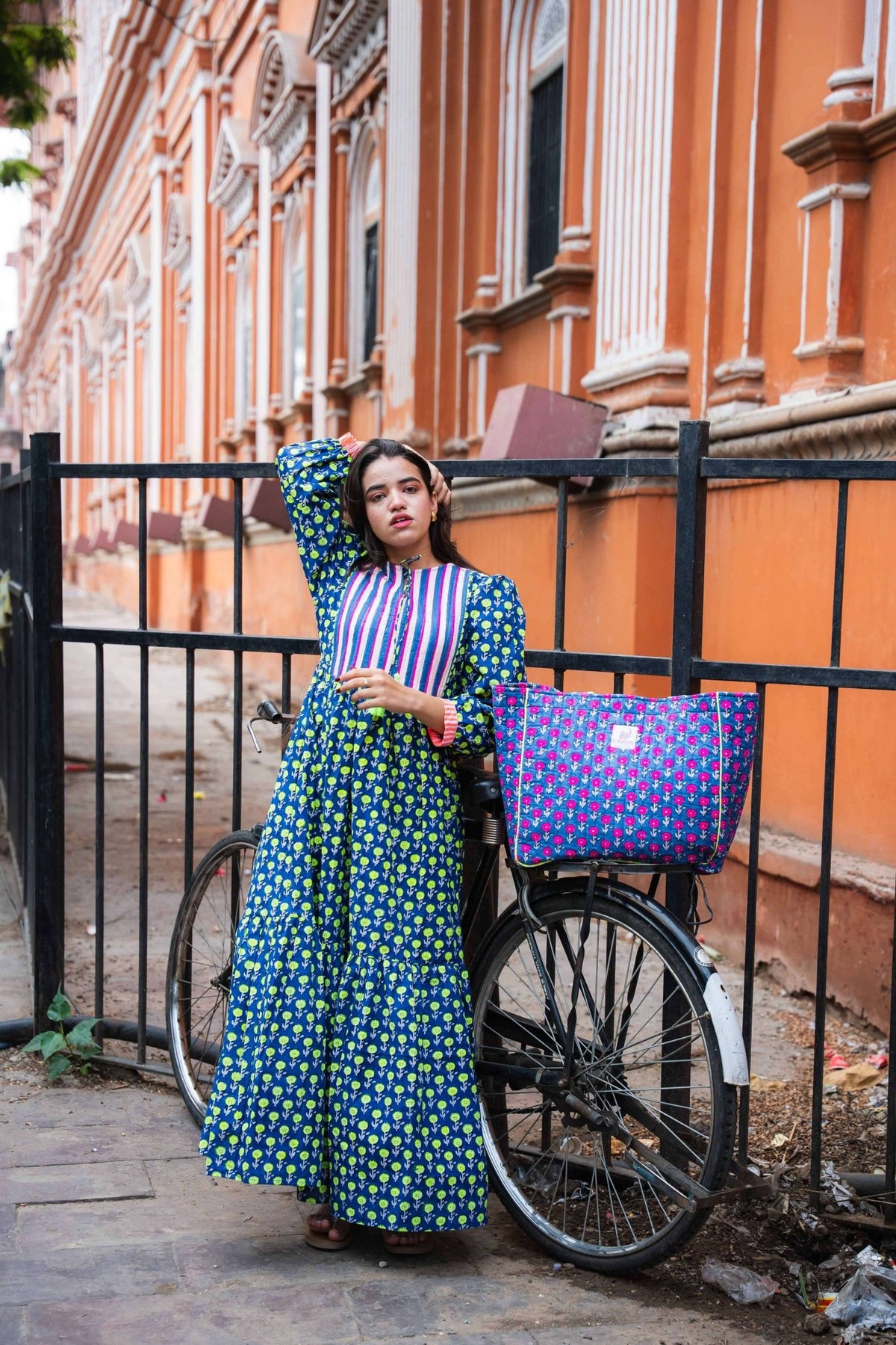 Oversized Quilted Tote Bag | Neon Pink Floral - Bombaby