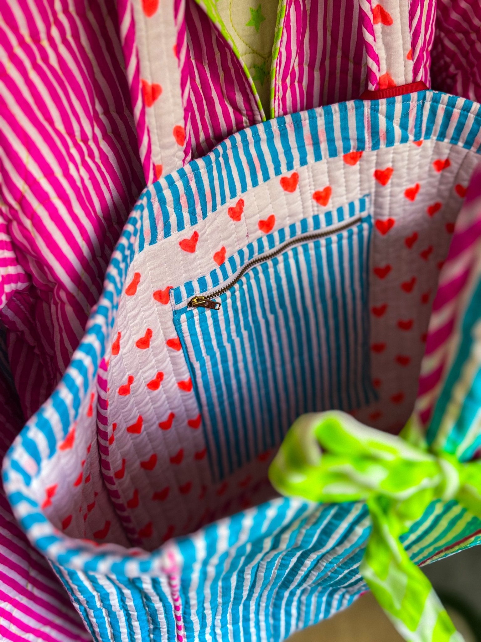 Quilted Tote Bag | Malibu Pop - Bombaby