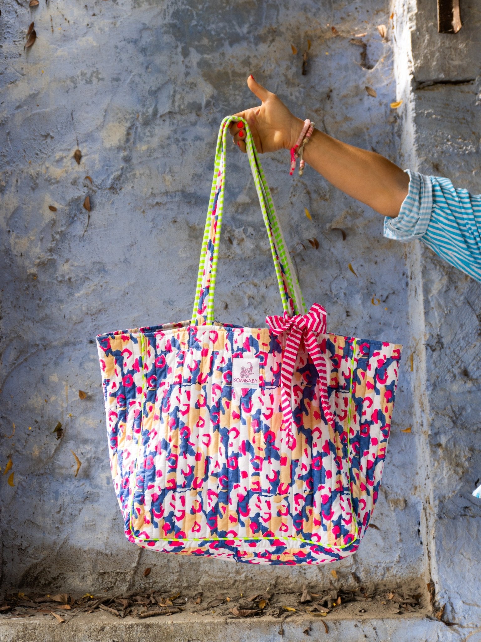 Quilted Tote Bag | Rebel Camo (Pink Mirage) - Bombaby