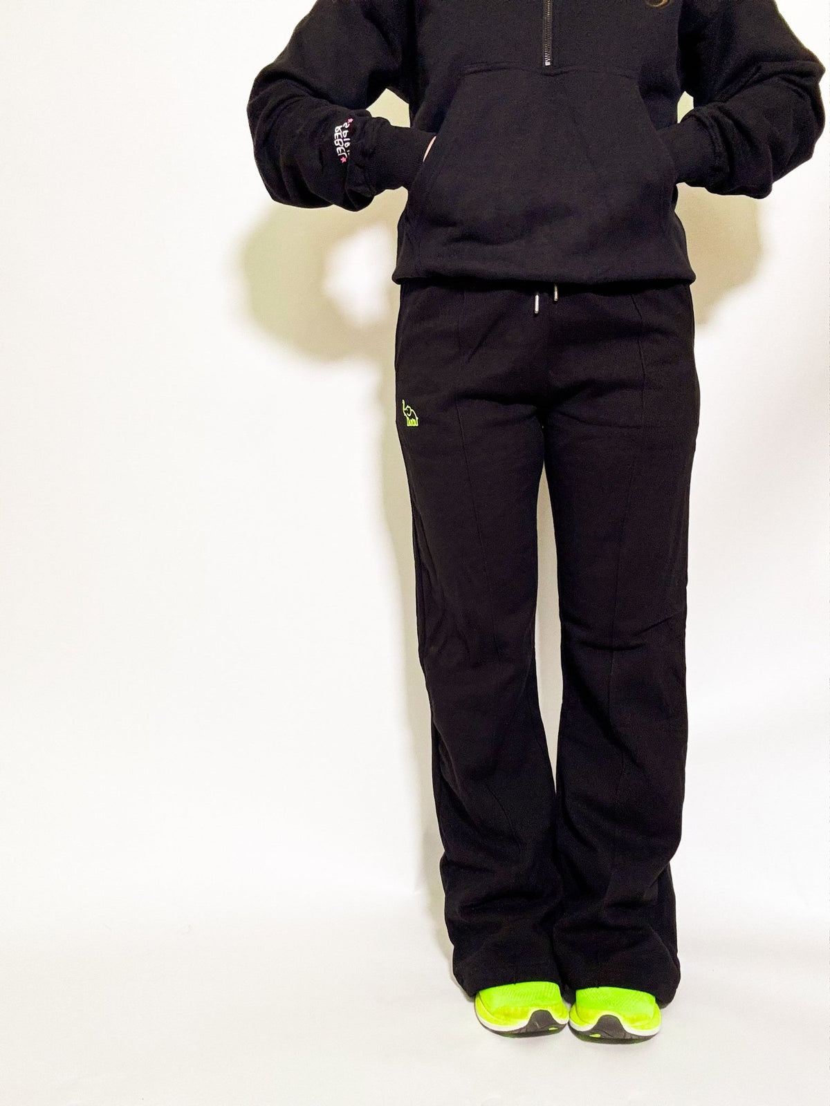 Rebel Sweatpants | Sueded Black - Bombaby