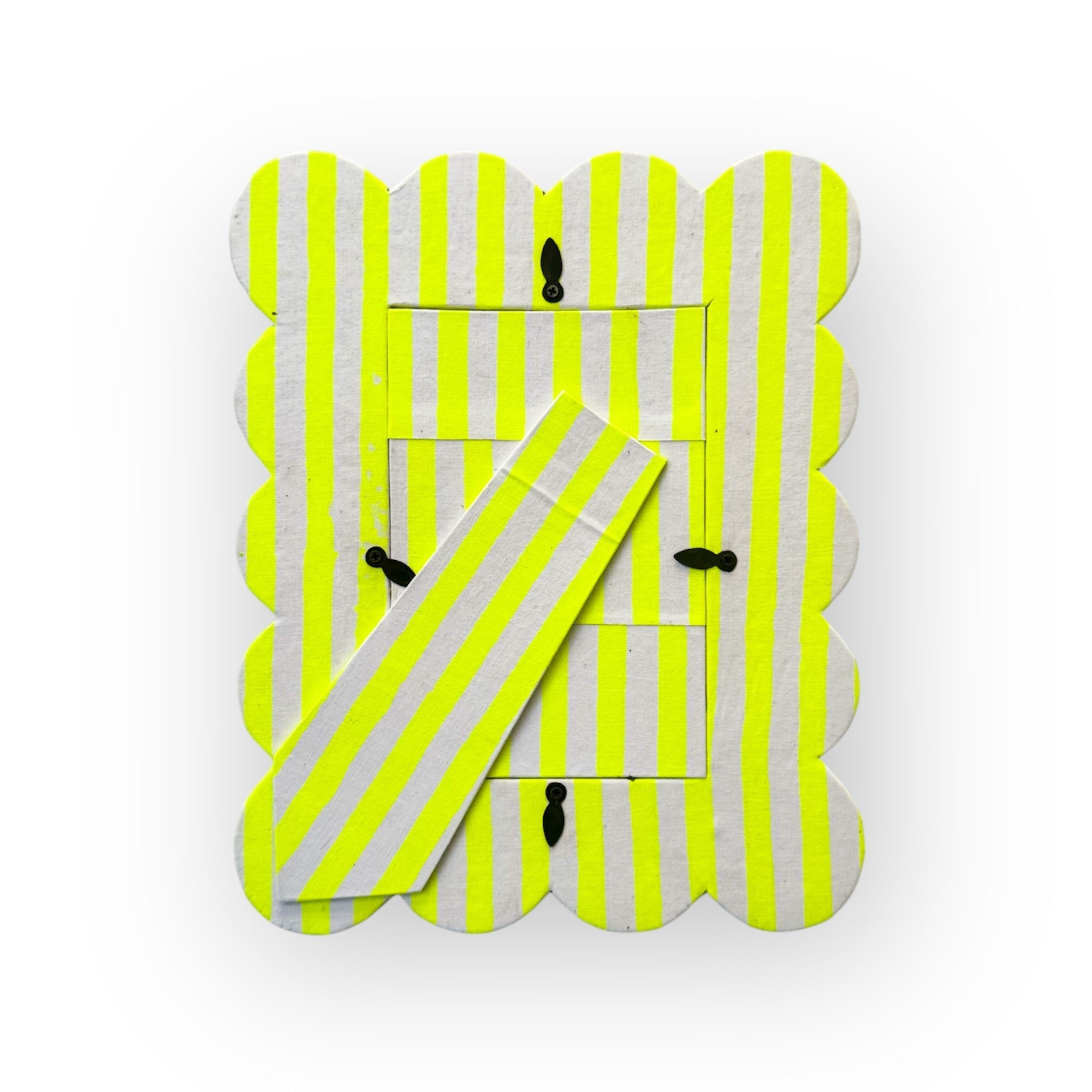 Scallop Photo Frame | Limoncello SECONDS - Bombaby