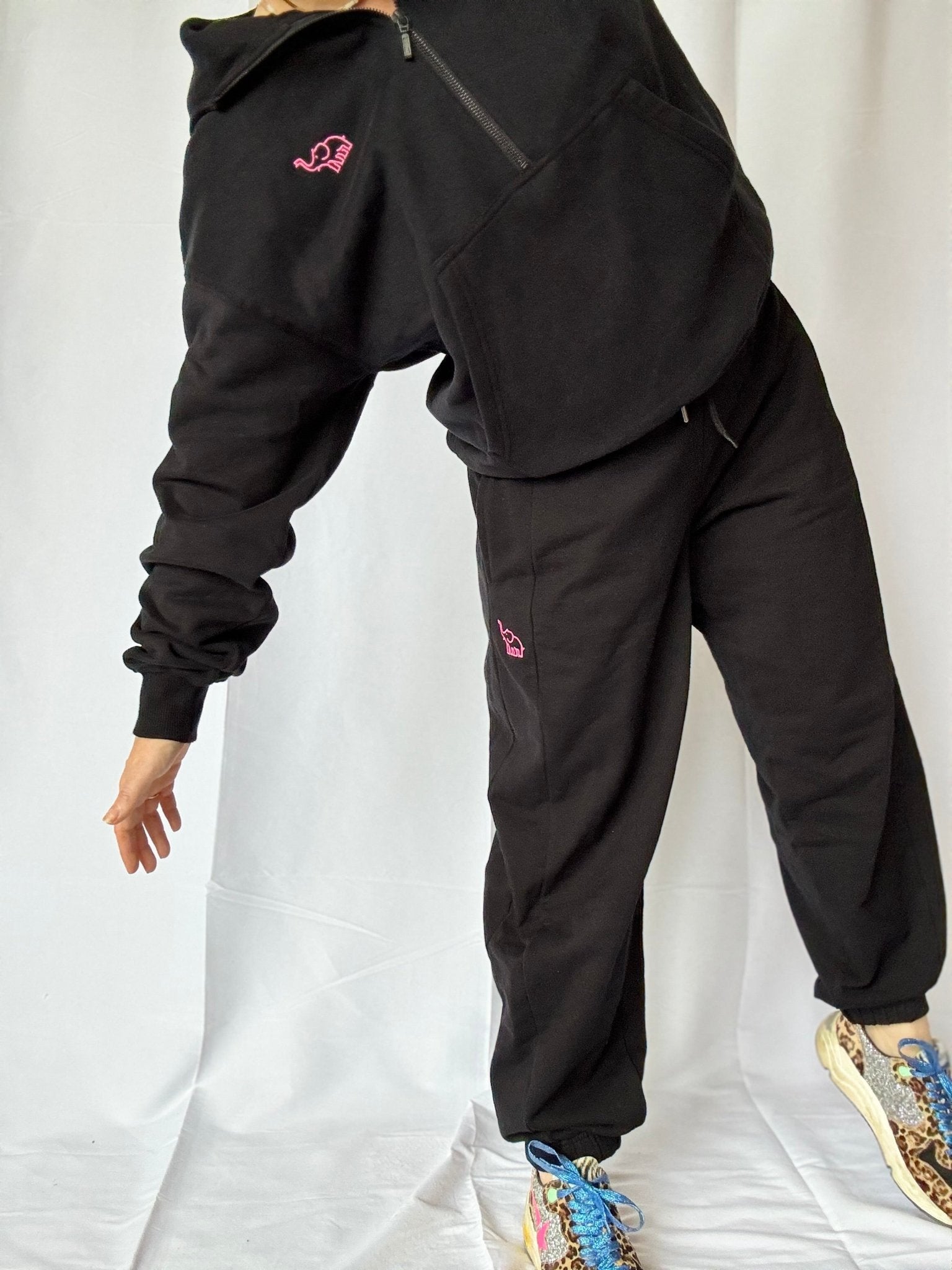 The Barrel Leg Rebel Joggers | Black PRE ORDER - Bombaby