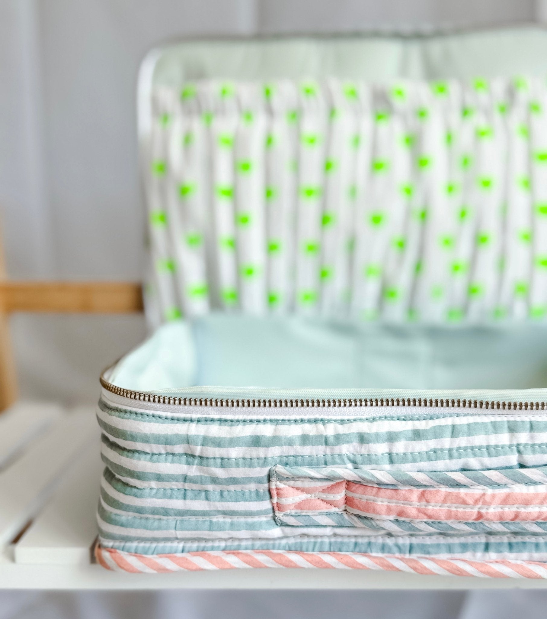 The Rebel Suitcase | Sunwashed Pink - Bombaby