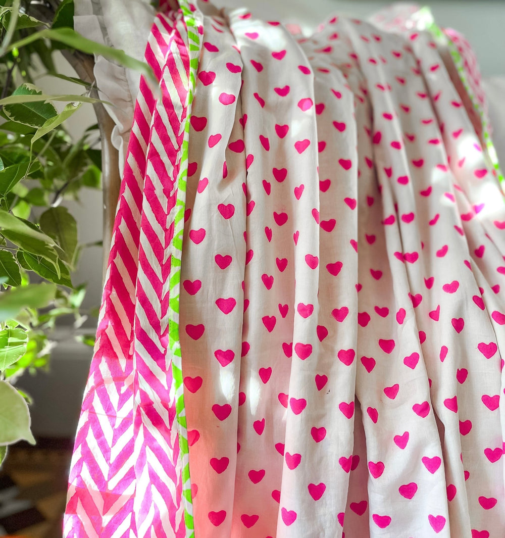 Handmade Block Print Blanket | Pink Hearts XL - Bombaby