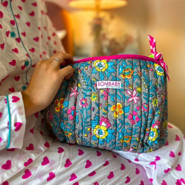 Handmade Block Print Quilted Wash Bag | Lata Floral - Bombaby
