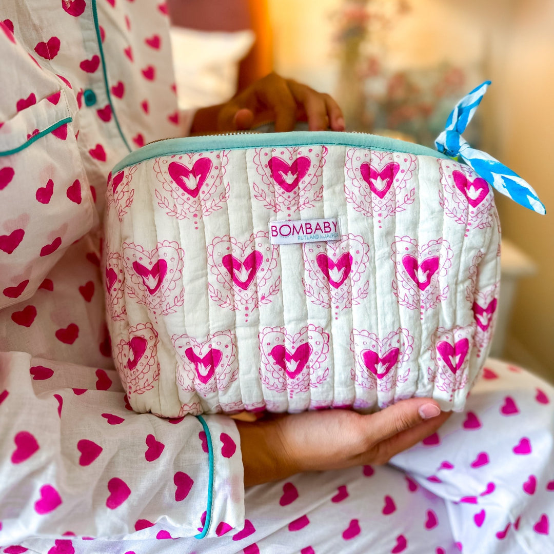 Handmade Block Print Quilted Wash Bag | Scallop Heart - Bombaby