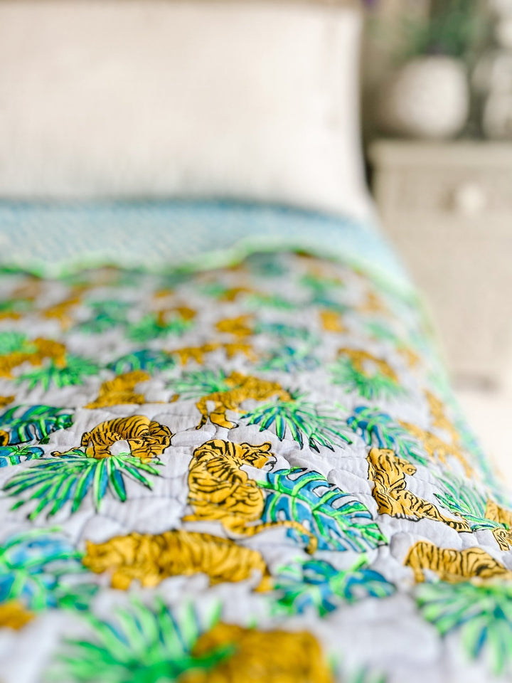 Handmade Block Print Scallop Bedspread | Blue Tiger - Bombaby