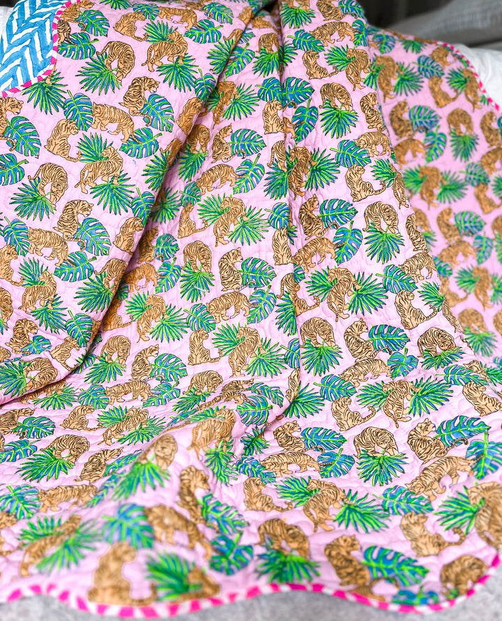 Handmade Block Print Scallop Bedspread | Pink Tiger - Bombaby