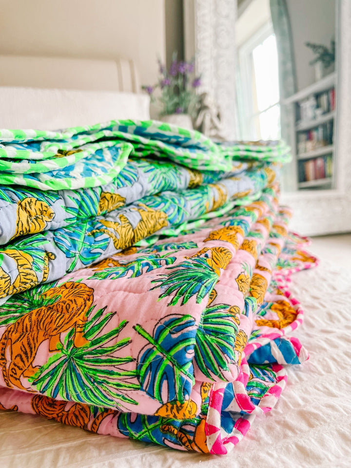 Handmade Block Print Scallop Bedspread | Pink Tiger - Bombaby