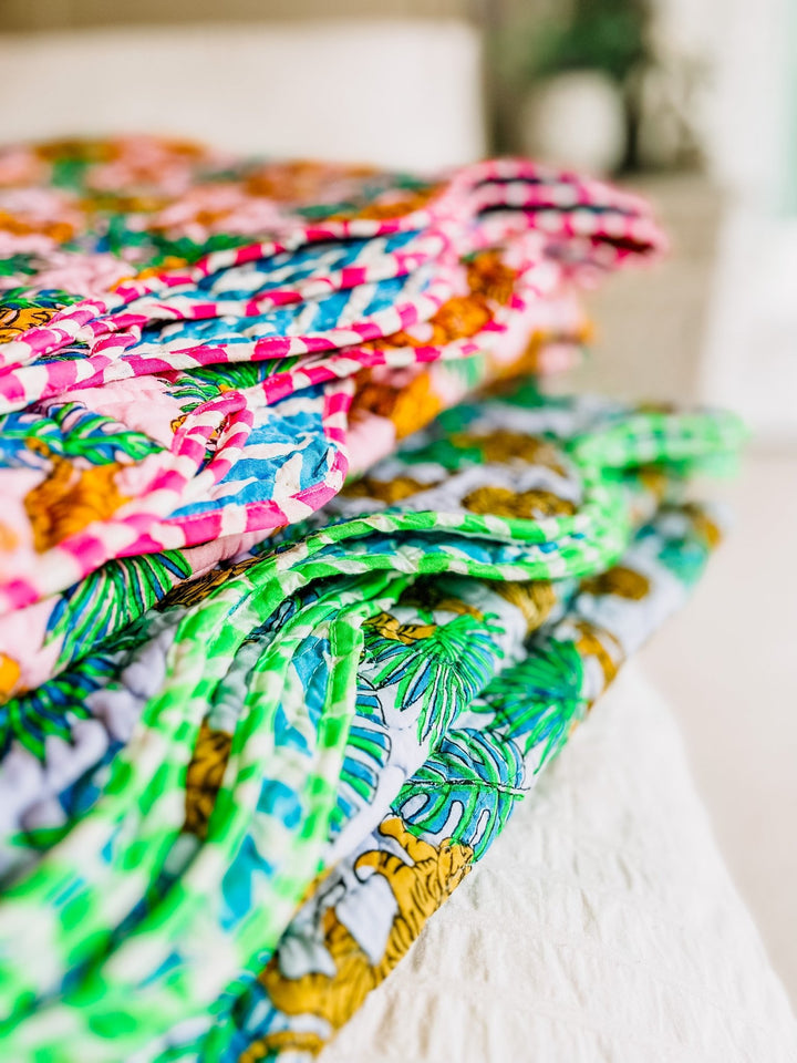 Handmade Block Print Scallop Bedspread | Pink Tiger - Bombaby