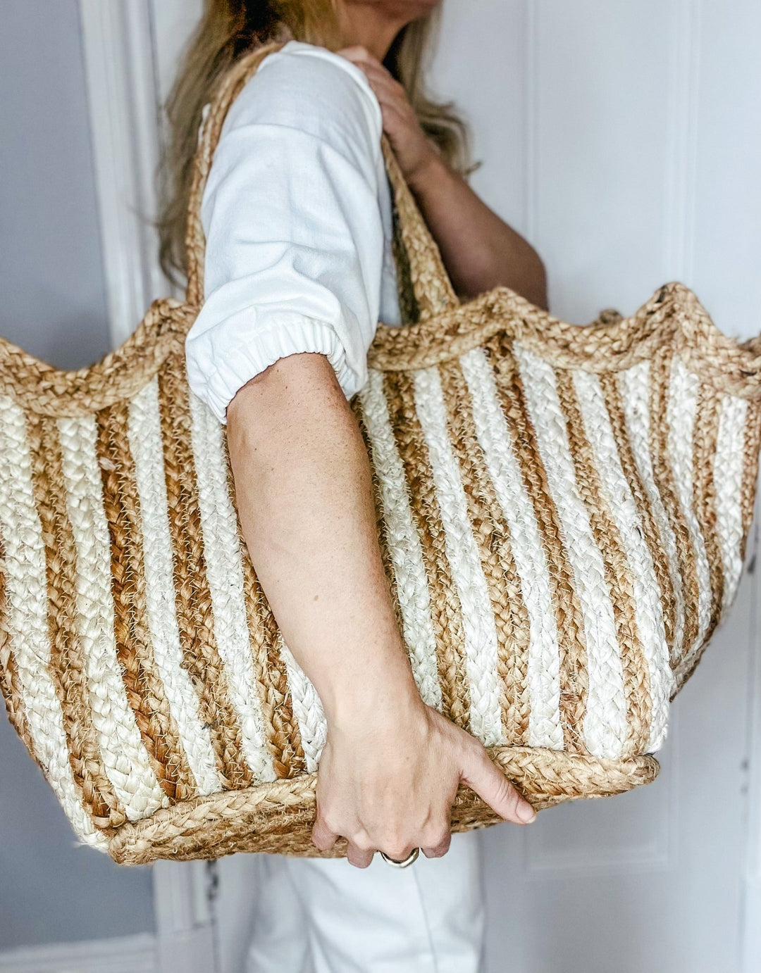 Handmade Jute Scallop Bag | Cream - Bombaby