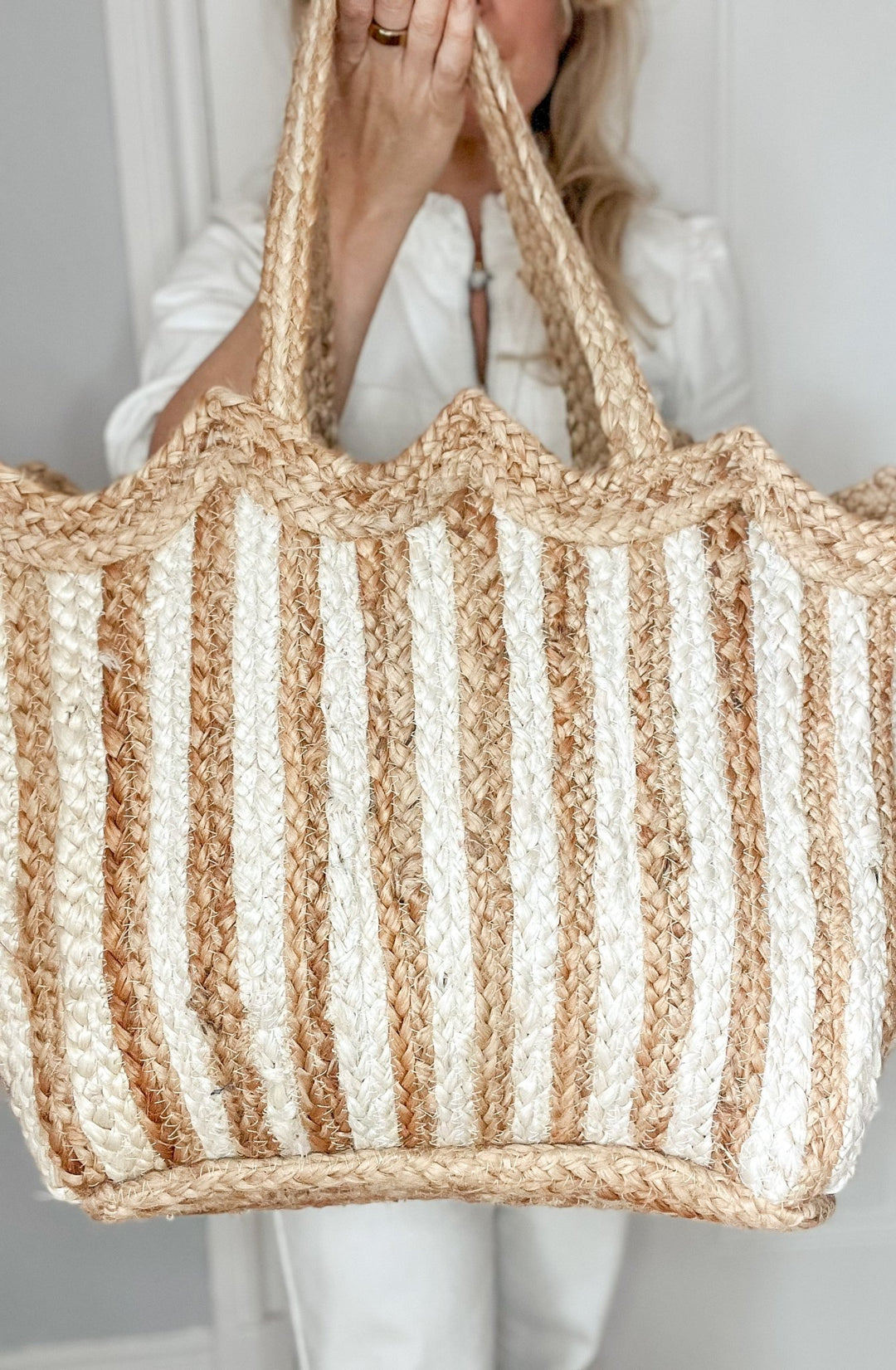 Handmade Jute Scallop Bag | Cream - Bombaby