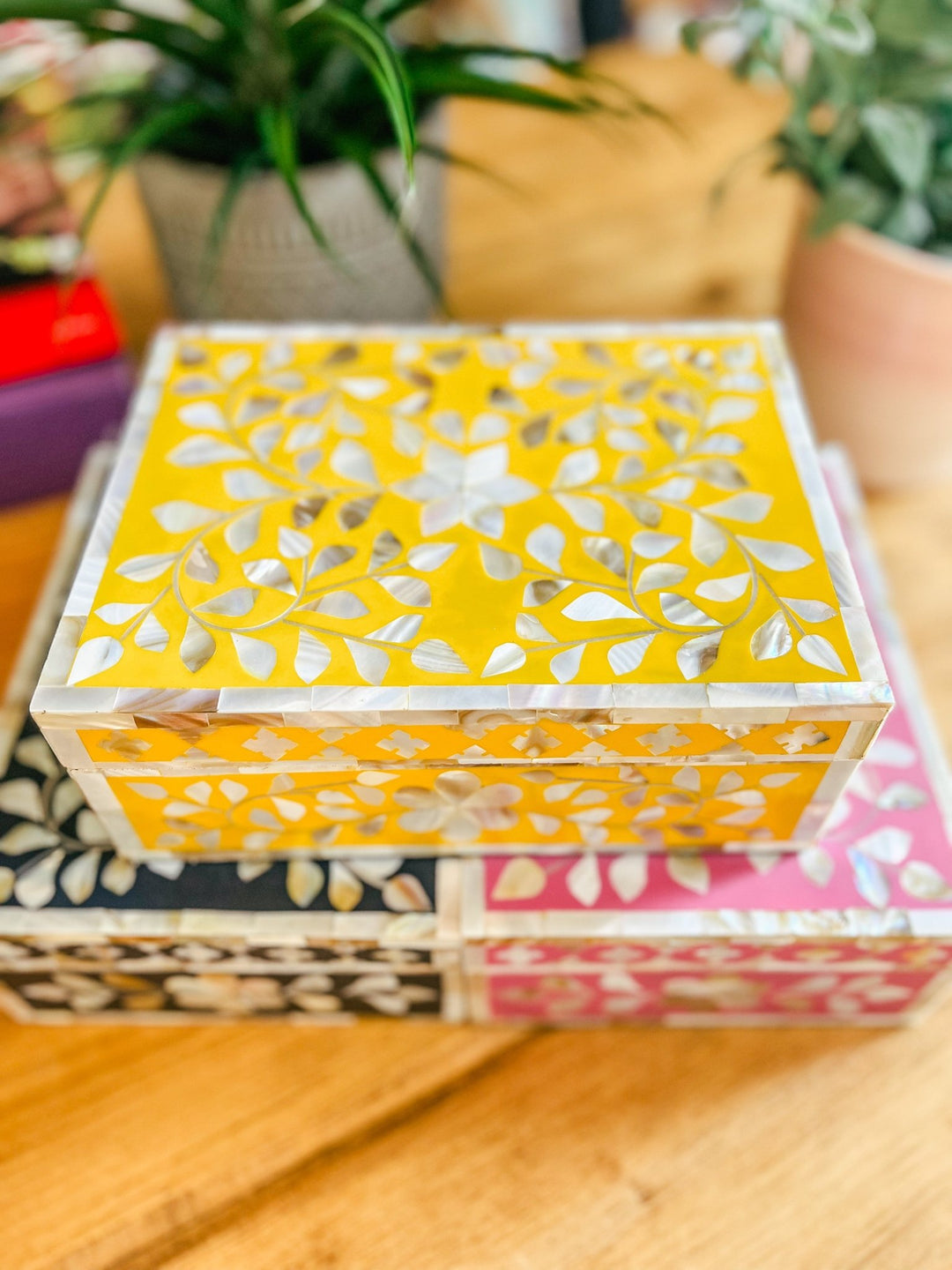 Mother of Pearl Jewellery Box | Yellow - Bombaby