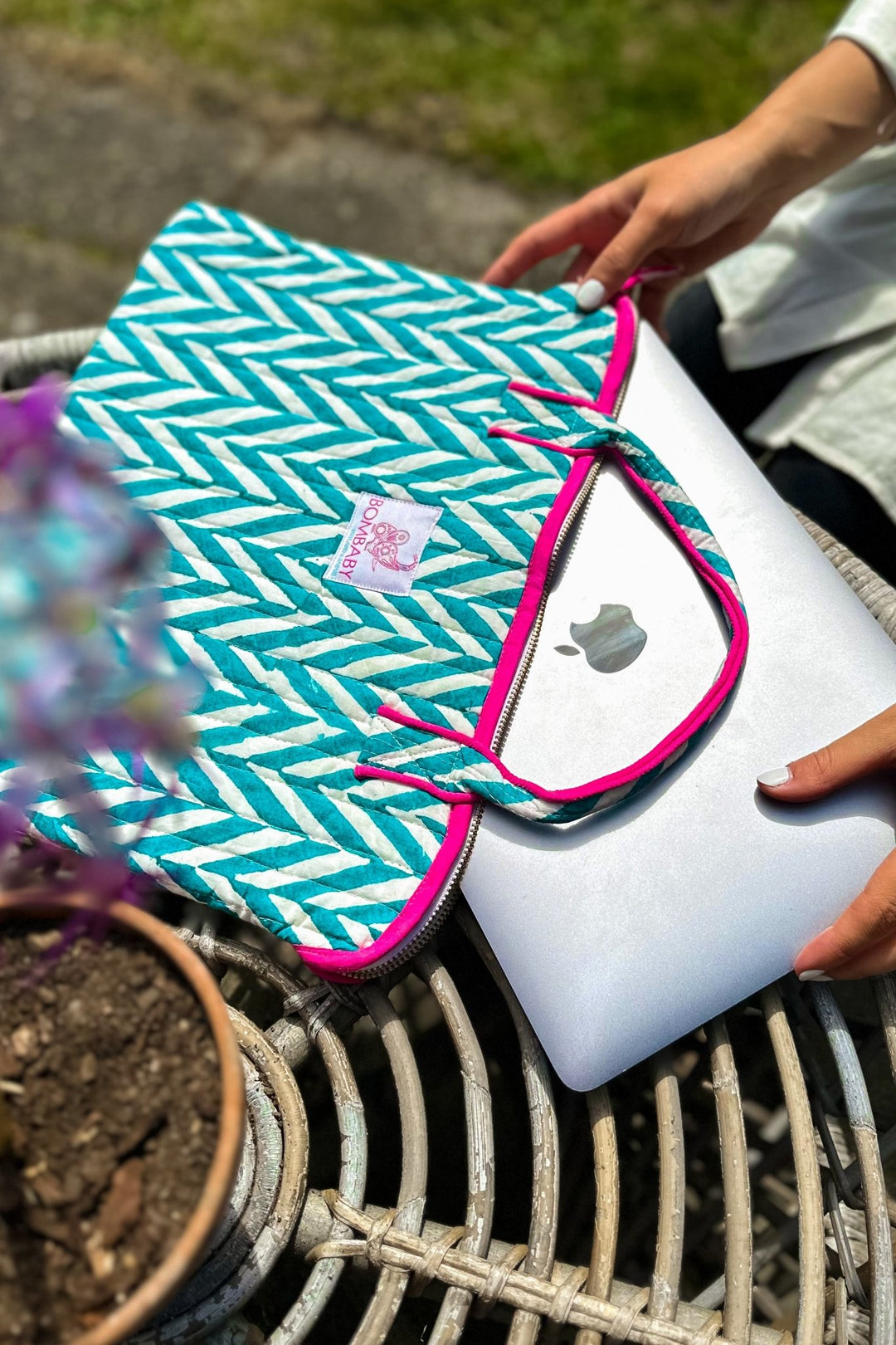 Quilted Laptop Bag | Turquoise - Bombaby