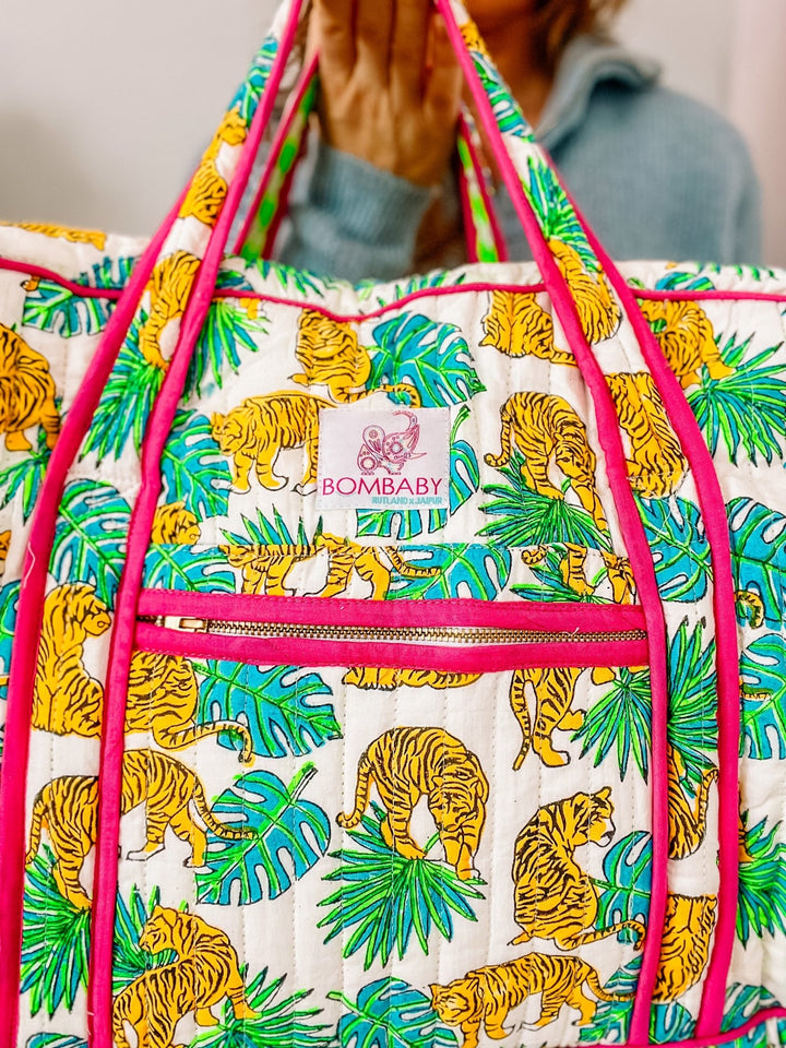 Quilted Large Weekend Bag - Neon Tiger - Bombaby