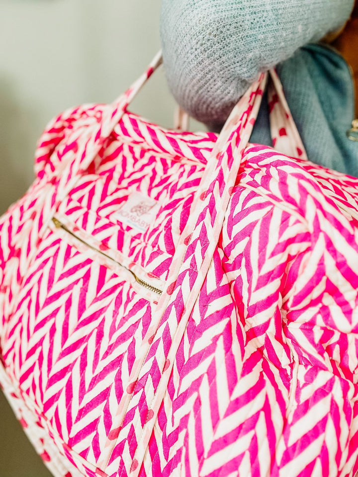 Quilted Large Weekend Bag - Pink Chevron - Bombaby