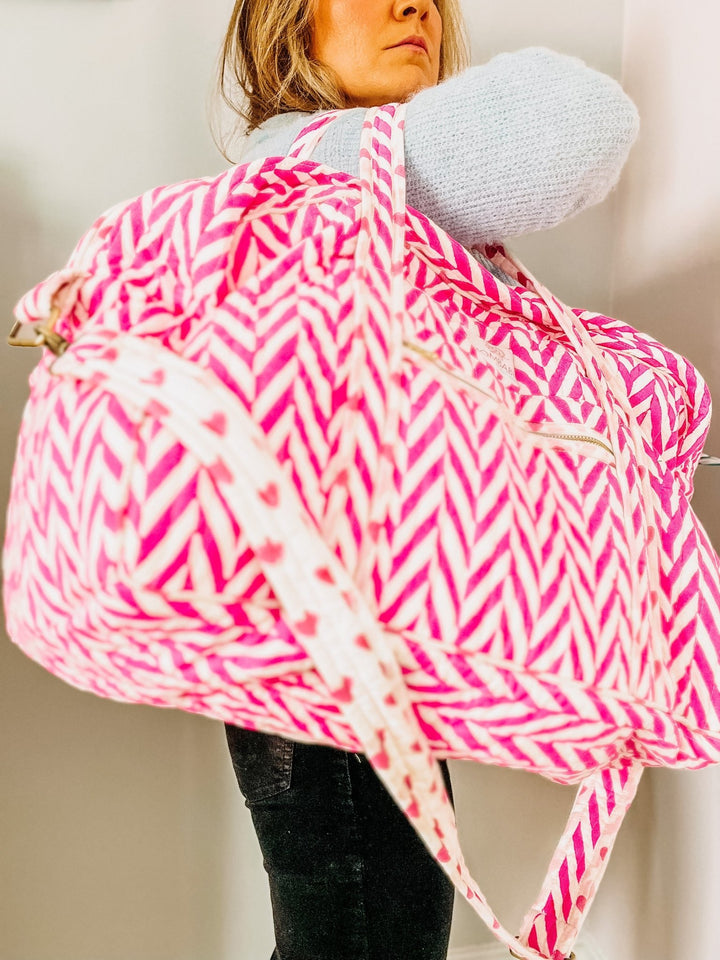 Quilted Large Weekend Bag - Pink Chevron - Bombaby