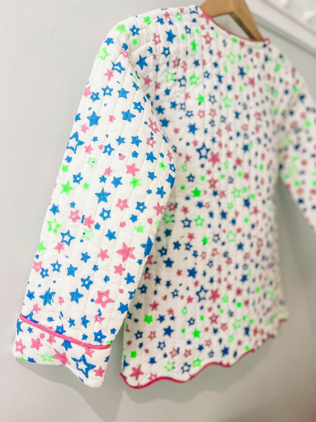 Quilted Scallop Jacket | Neon Stars - Bombaby