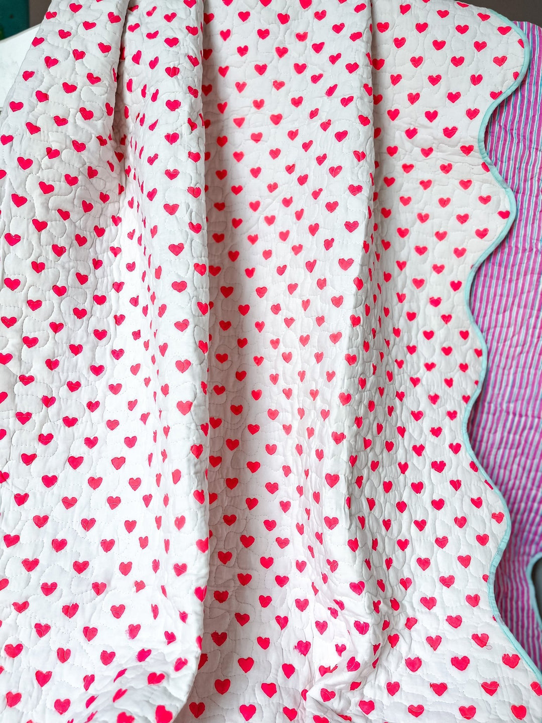 Quilted Throw | Pink Hearts - Bombaby