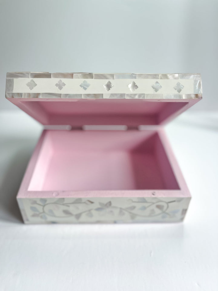 Sandy Shores | Small Mother of Pearl Jewellery Box - Bombaby
